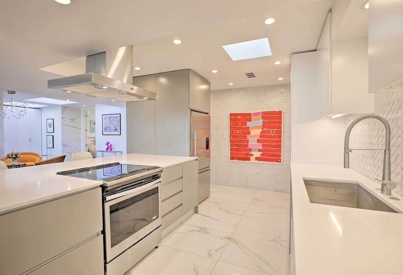 Luxe Palm Desert Home: Patio, Grill & Mtn Views!