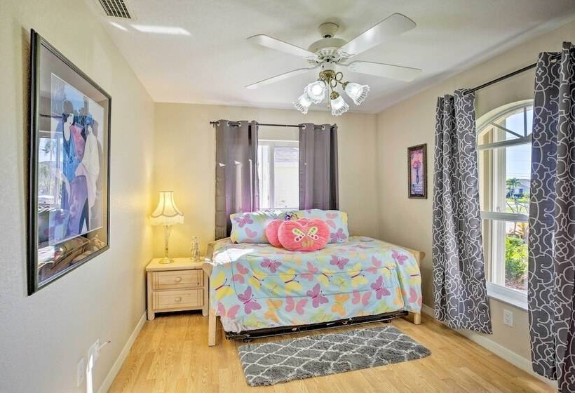 Luxury Cape Coral Home W/ Pool & Canal Views