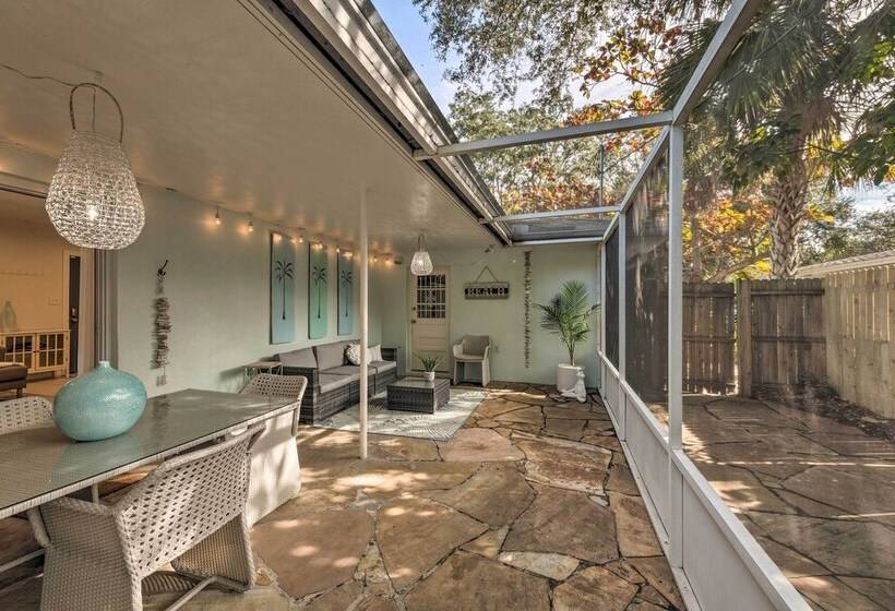 Mid Mod Coastal Home W/ Pool ~ 1 Mile To Beach