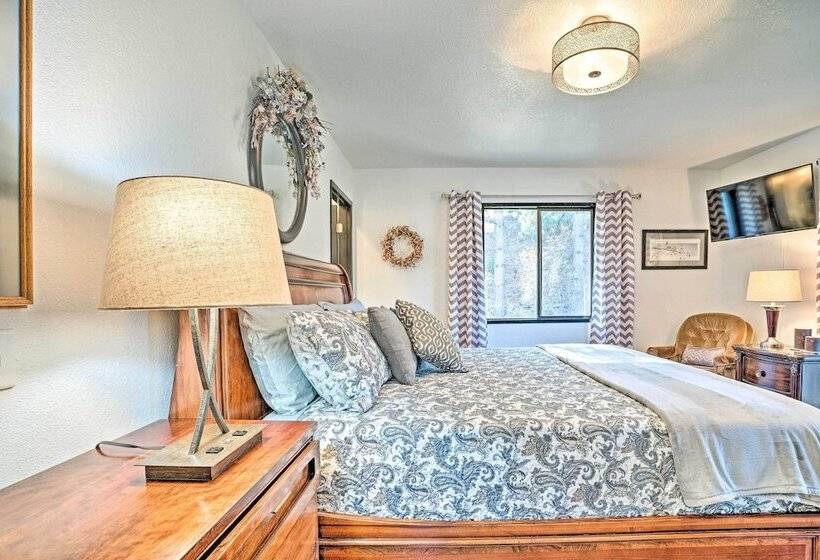 Mountain Escape   7 Miles To Mission Ridge Resort!