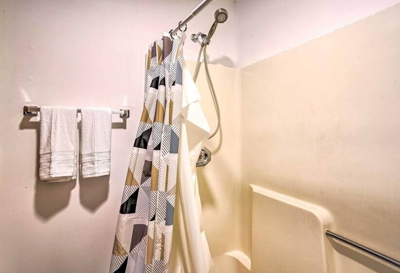 Pet Friendly Chino Valley Cabin W/ Game Room!