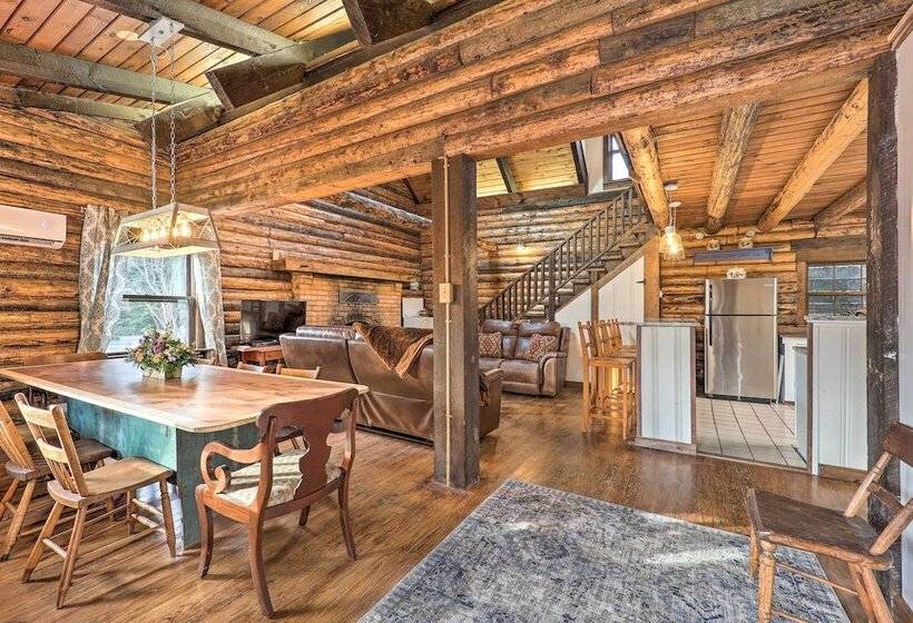 Relaxing Retreat W/ Private Dock On Claytor Lake!