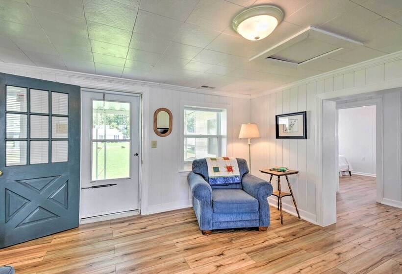 Romantic Waterfront Abode With Patio & Dock!