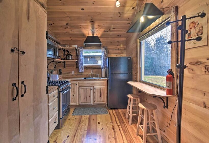 Rural Retreat   1 Mile To Holston River Weir Dam!