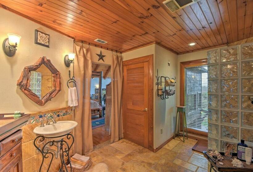 Secluded Nantahala Forest Refuge W/ Mountain Views