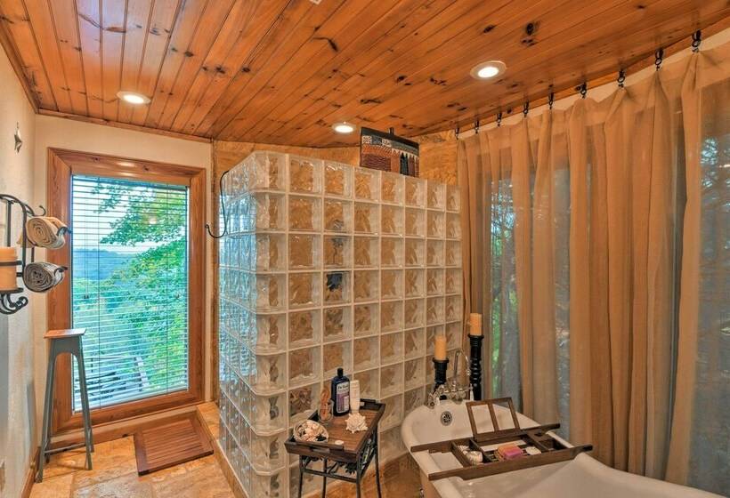 Secluded Nantahala Forest Refuge W/ Mountain Views