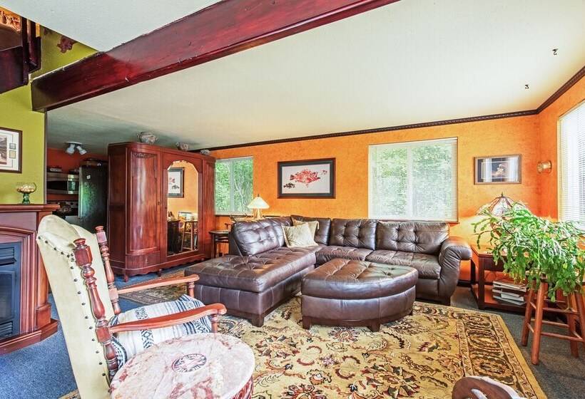 Secluded Seward Home: Patio, 2 Mi To Kenai Fjords!