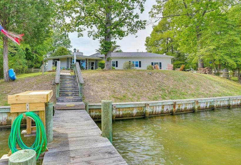 Waterfront Little Wicomico Haven W/ Dock & Kayaks!