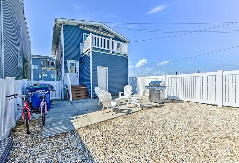 Bayfront Brigantine Escape W/ Porch & Bay Views!