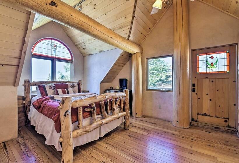 Burning Sky Lodge : Private Hot Tub & Ski In/out