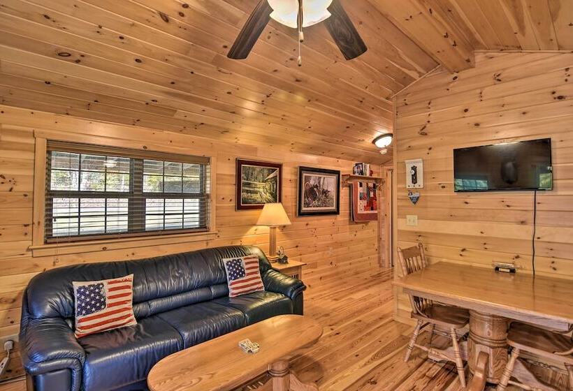 Cozy Anchors Away Cabin Hideaway W/ Fire Pit!