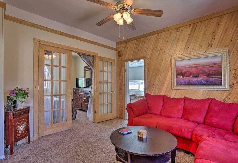 Cozy Black Hills Cabin W/ Deck ~ 3 Mi To Deadwood!