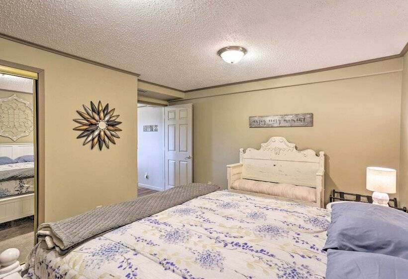 Hill City Hideaway Near Mt Rushmore & Hiking