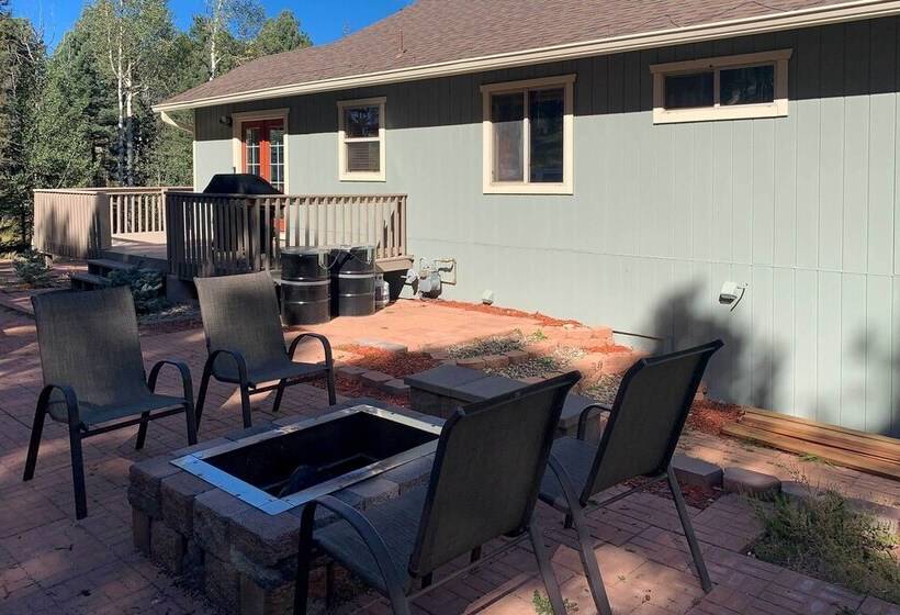 Hilltop Haven In Florissant: Deck + Mountain View!