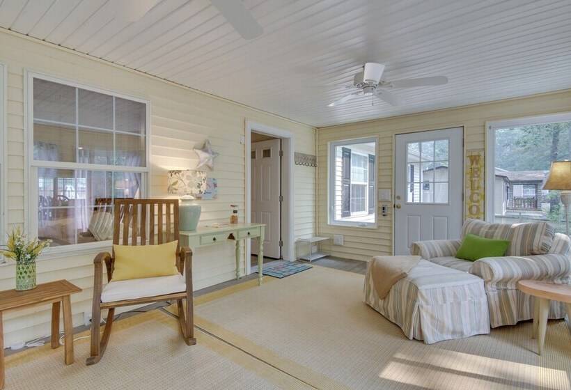 < 4 Mi To Shore:  Asteri House  In Rehoboth Beach!