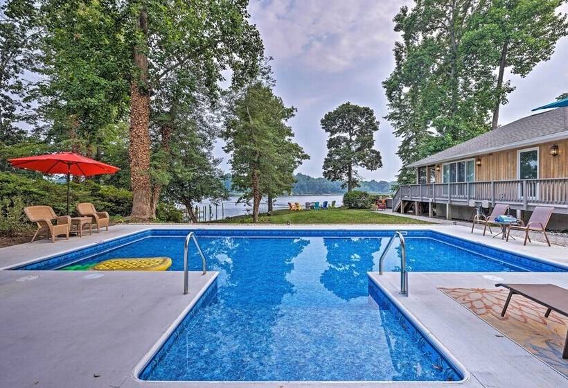 Riverfront Paradise W/ Hot Tub & Pool In Kinsale!