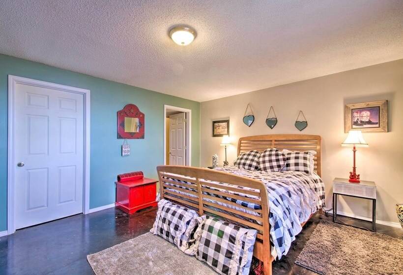 Large Cabin W/ Deck Overlooking Norfork Lake!