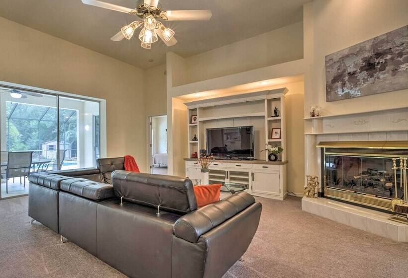 Luxe House W/ Lanai + Pool, 2 Miles To Golf!
