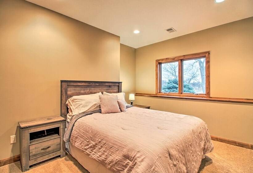 Dock, Hot Tub & Game Room: Luxe Lake Latoka Home