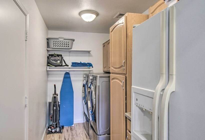 Luxurious Chandler Oasis W/ Heated Pool & Hot Tub!