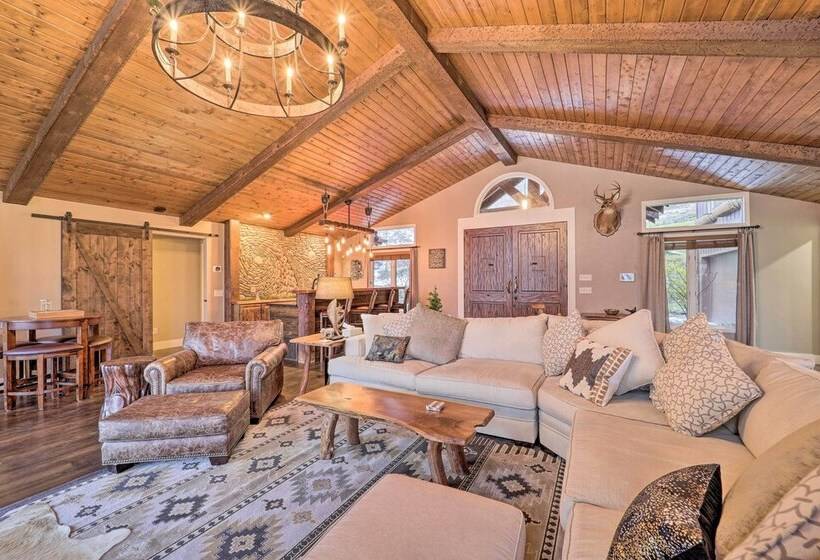 Luxe Beech Mtn Cabin W/ Hot Tub: 2 Mi To Skiing!