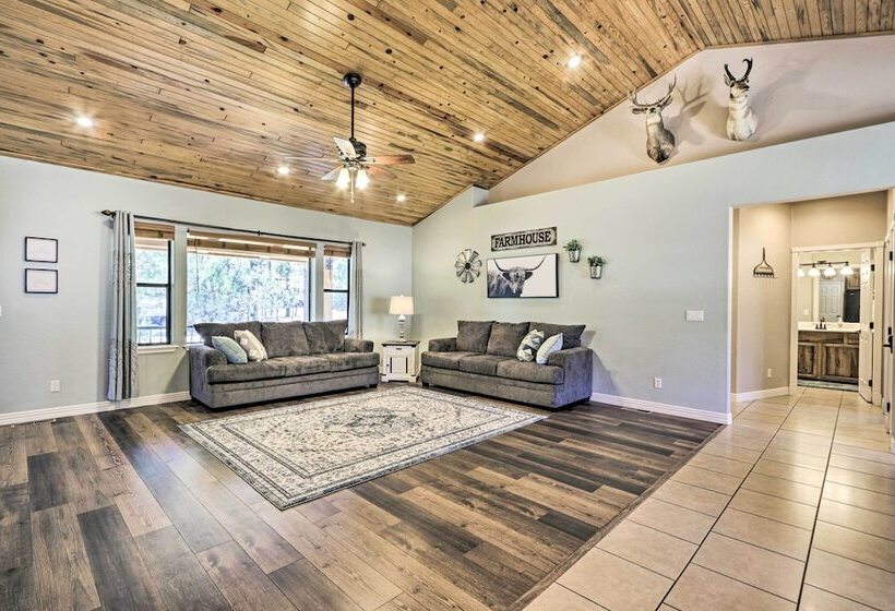 Modern Show Low Home W/ Bbq & Fire Pit!