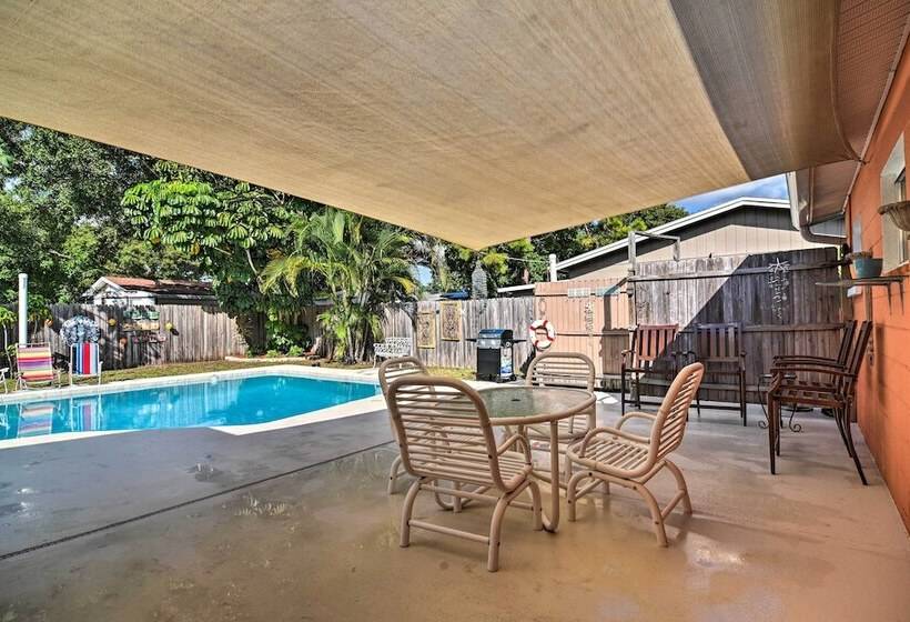 Seminole Retreat W/ Pool ~ 6 Mi To Beaches
