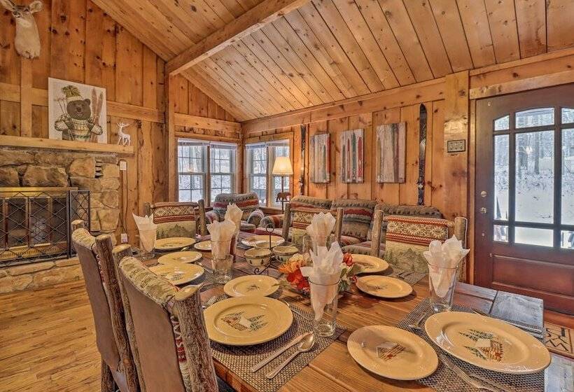 Postcard Worthy Poconos Cabin: ~ 15 Mi To Skiing!