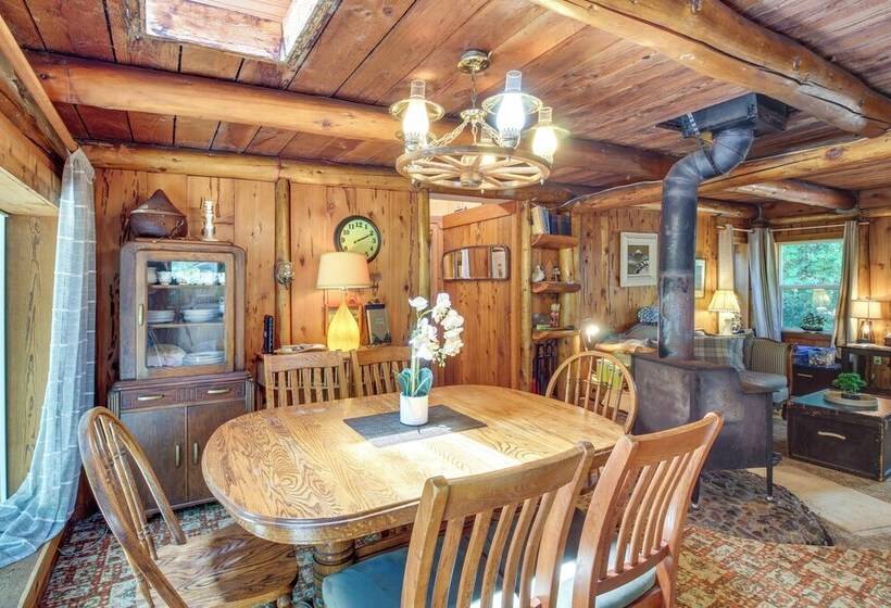 Rustic Bandon Log Cabin On 5 Acres Of Woodlands!