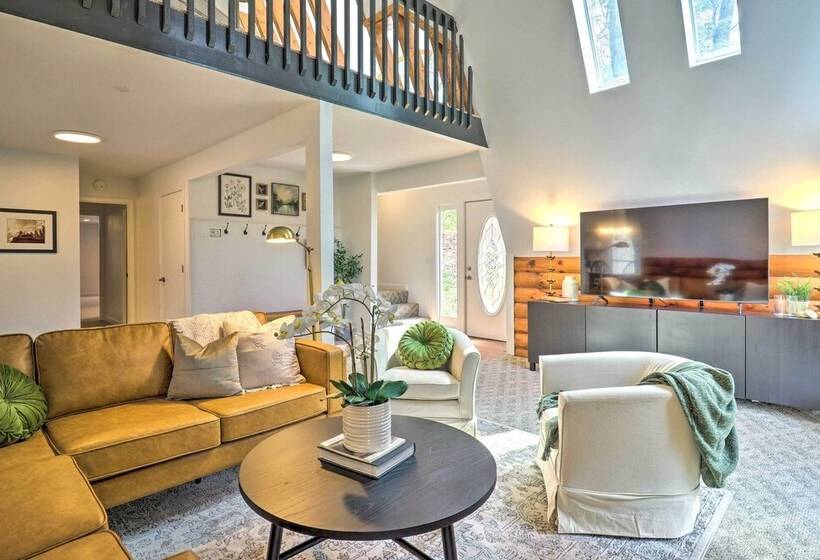 Amazing A Frame W/ Private Hiking + Amenities
