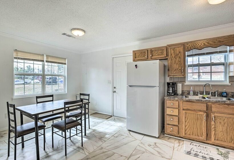 Charming Home < 6 Mi To Dtwn Birmingham!