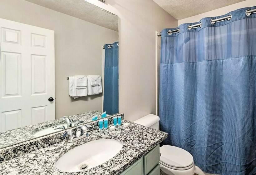 Charming Family Home W/ Yard, Pets Welcome!