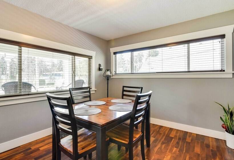 Charming Portland Home, Walk To Light Rail!