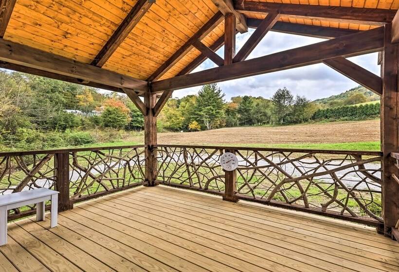 Newland Retreat W/ Creek, Near Hiking + Wineries!