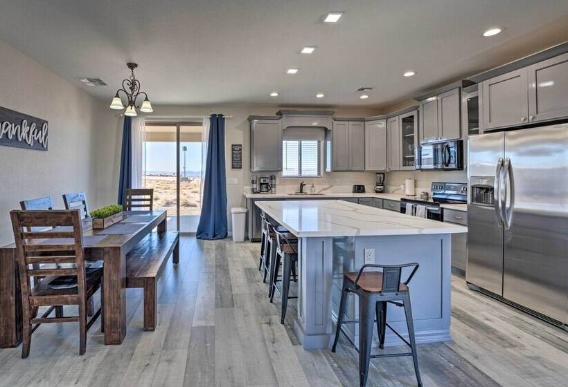 Cozy Bullhead City Home W/ Grill, 3 Mi To Co River