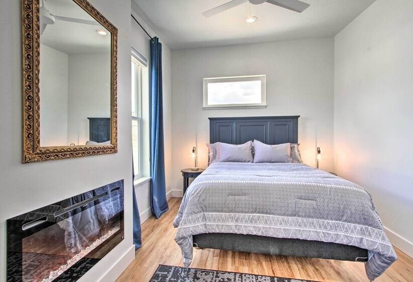 Exquisite Discovery Mtn Home W/ Sweeping Views!