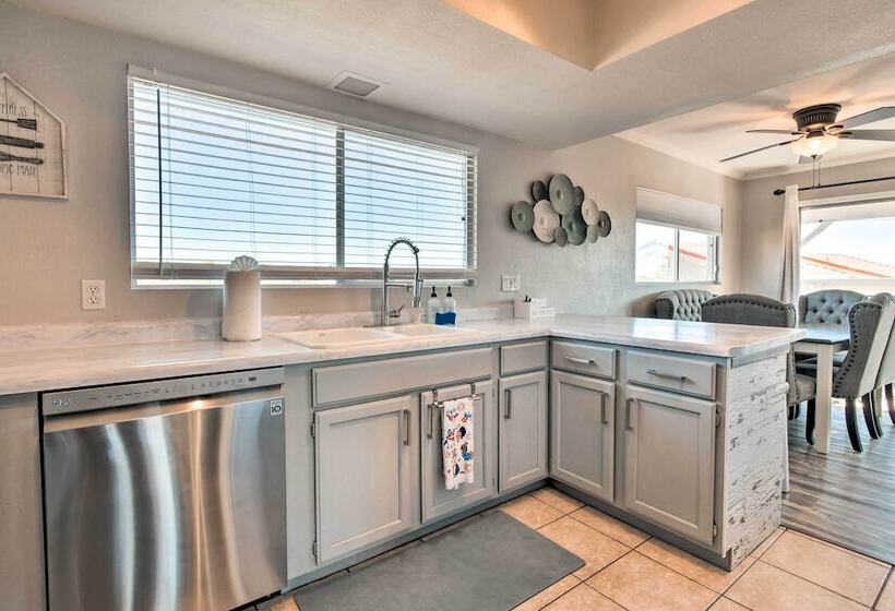 Fountain Hills Home W/ Pool & Mountain Views