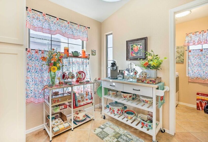 Goodyear Vacation Rental W/ Pool, Close To Hikes!