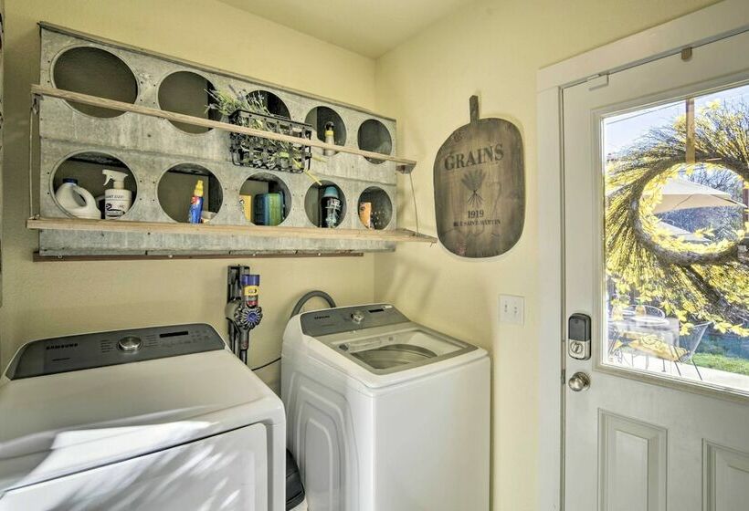 Ideally Located Chico Home   Fire Pit & Grill