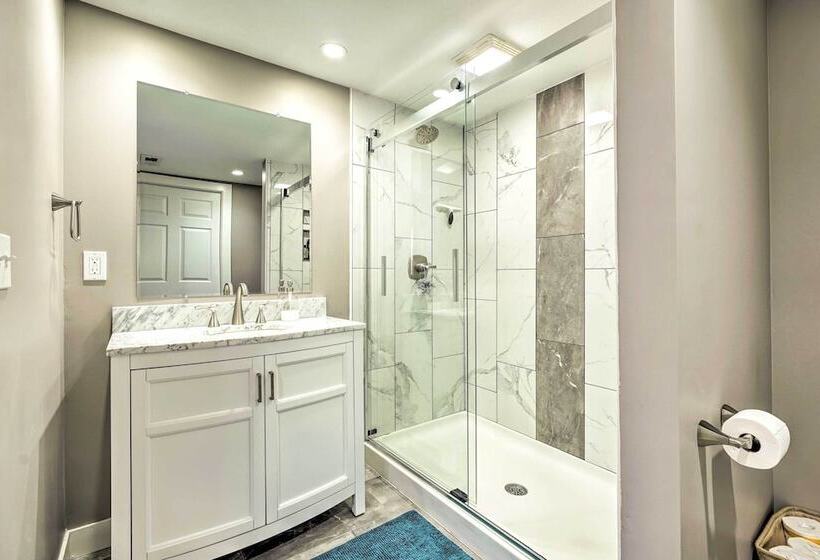 Lakeside Retreat W/ Office & Stunning Views!