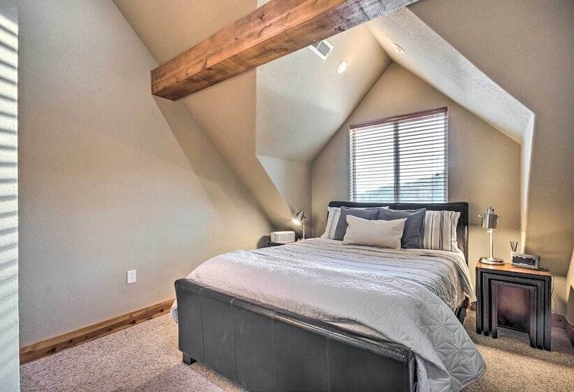 Lovely Garfield Cabin W/ Direct Beaver Lake Access