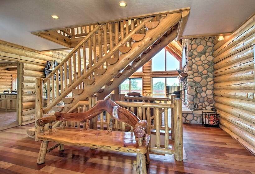 Luxe Show Low Home W/ Hot Tub, Game Room + Theater