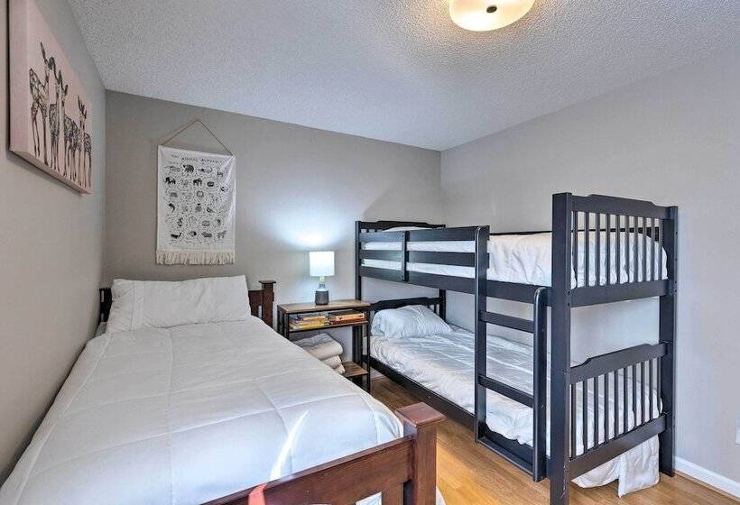 Massanutten Resort Home W/ Deck + Mountain Views!