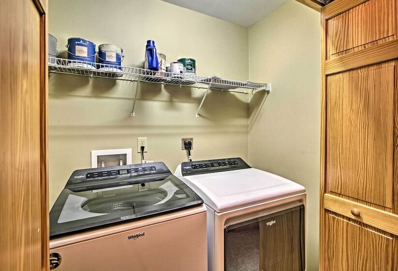 Mtn Home W/ Nature Preserve Views By Hiking Trails