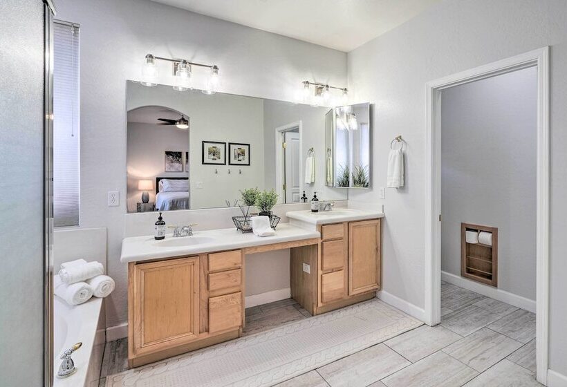 Peoria Escape ~ 8 Mi To State Farm Stadium