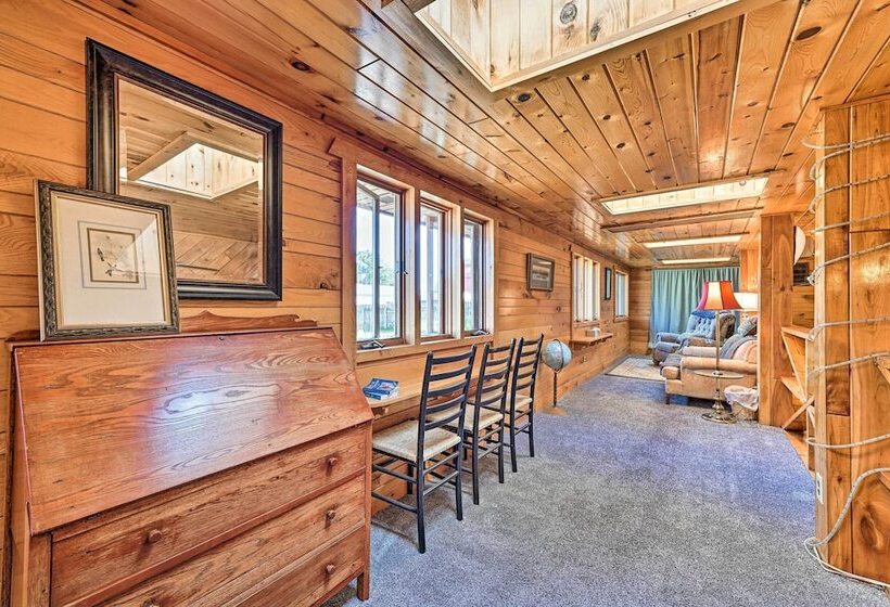 Pet Friendly Amherst Earth Home Near Downtown