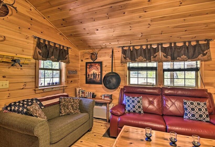 Parsons Semper Fi Cabin W/ Fire Pit!