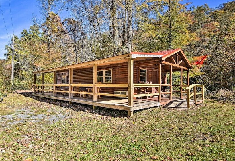 Parsons Semper Fi Cabin W/ Fire Pit!