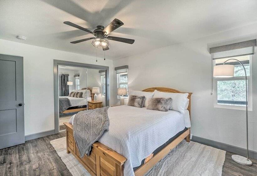 Prescott Retreat W/ Hot Tub ~ 3 Mi To Dtwn!