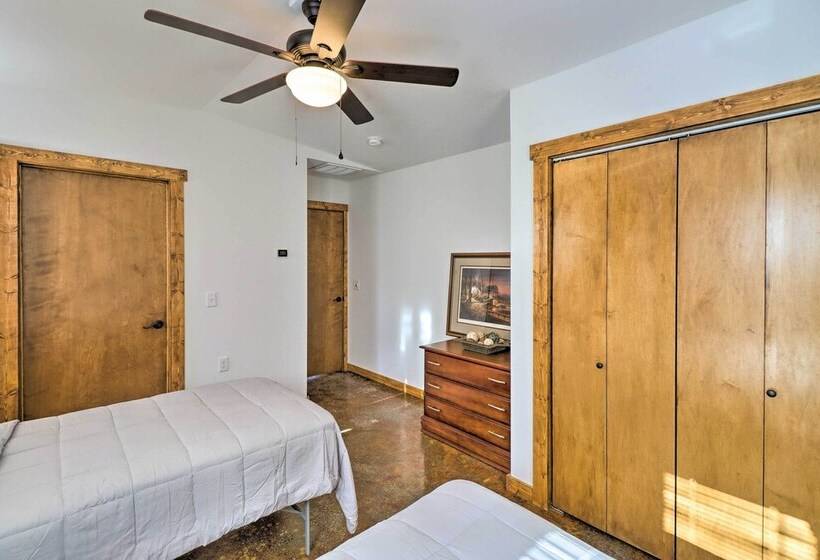 Riverfront  Heaven On The White  W/ Covered Patio!